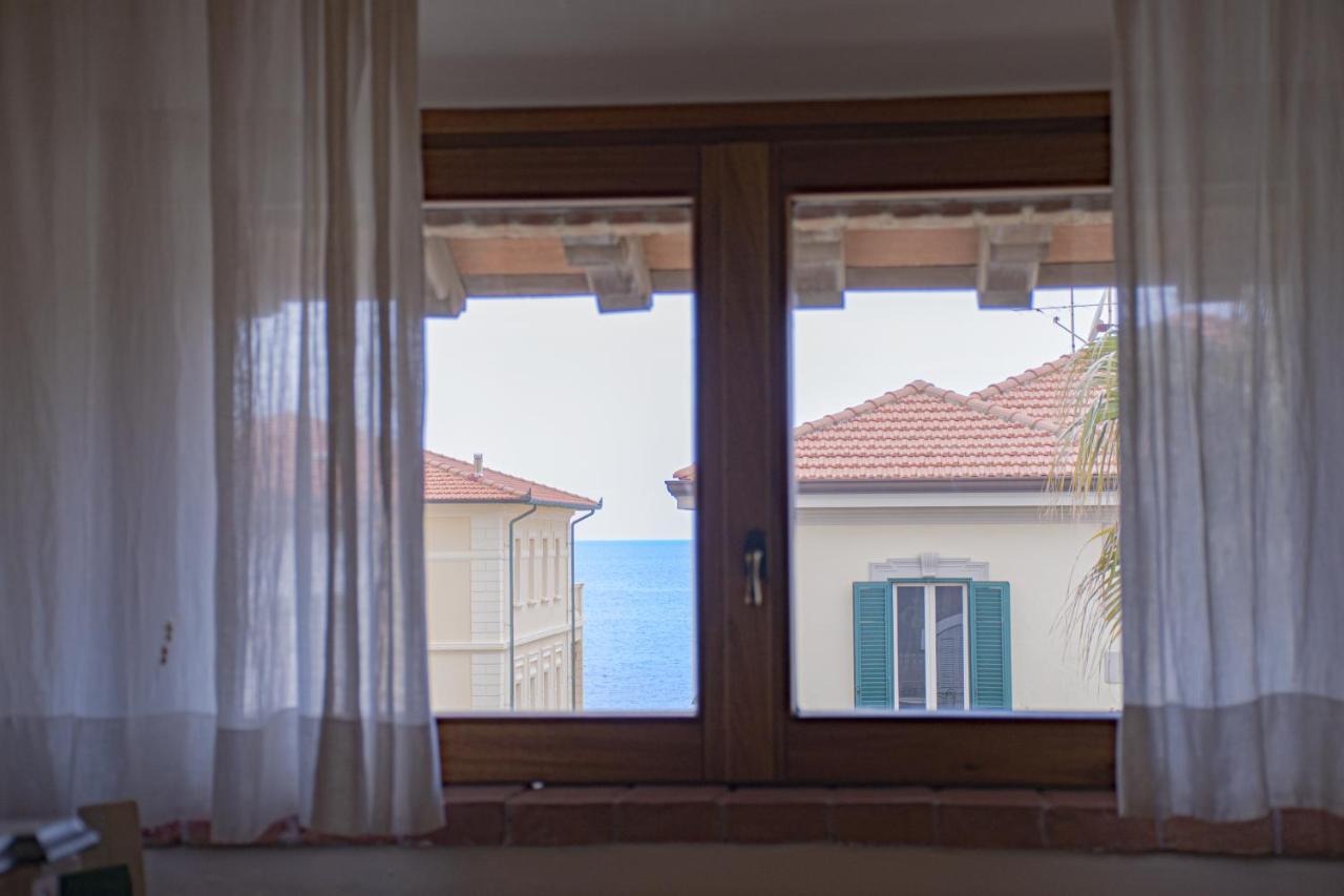 Casa Velia 78Mq A 30 Metri Dal Mare Di San Vincenzo Apartment Luaran gambar