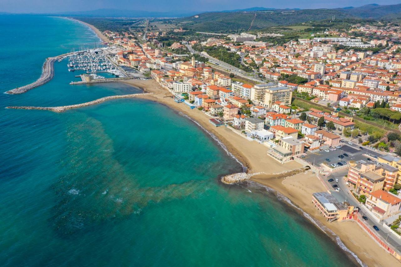 Casa Velia 78Mq A 30 Metri Dal Mare Di San Vincenzo Apartment Luaran gambar