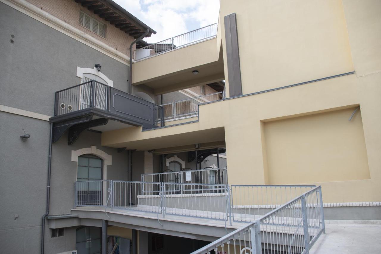 Casa Velia 78Mq A 30 Metri Dal Mare Di San Vincenzo Apartment Luaran gambar