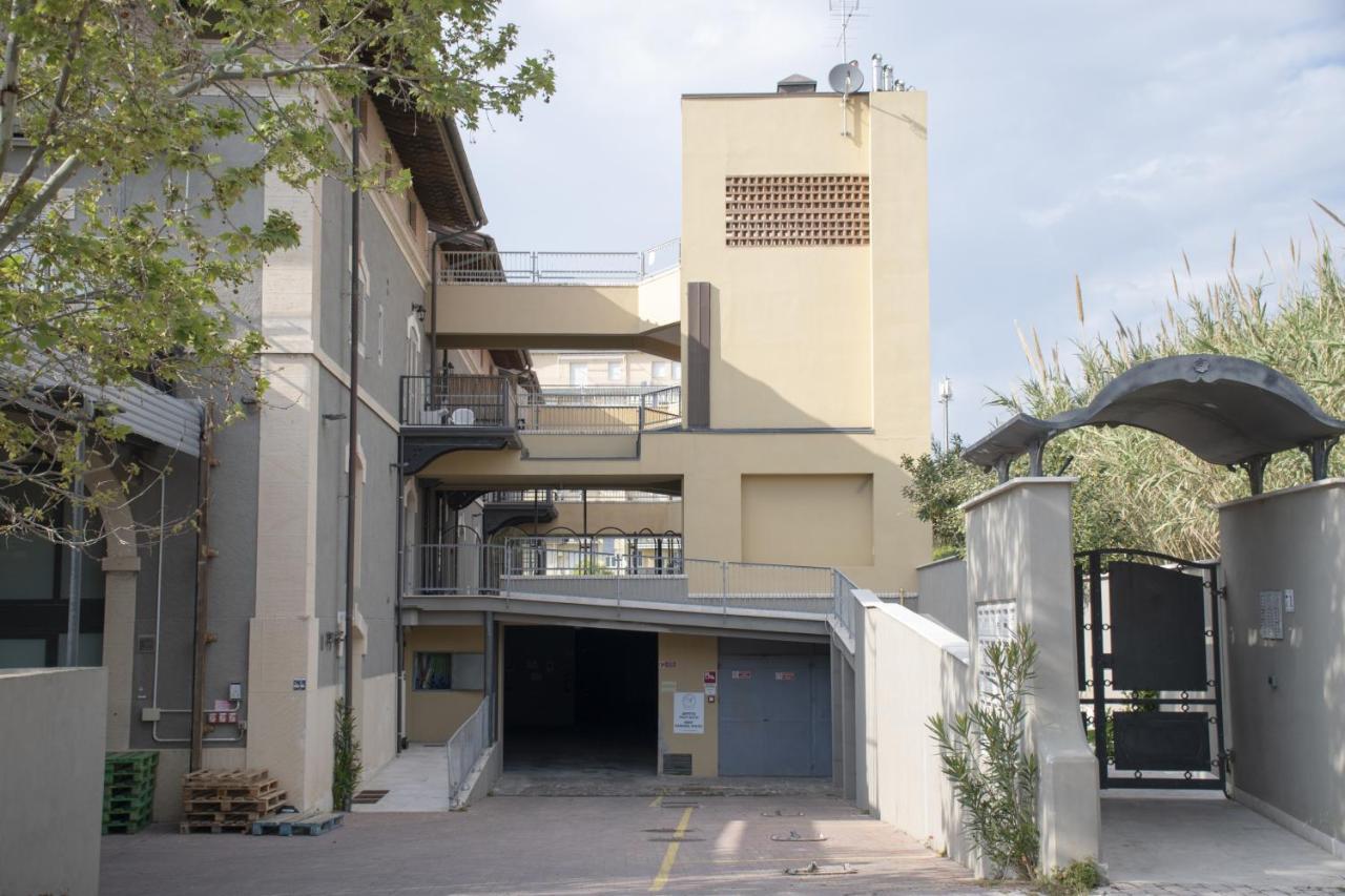 Casa Velia 78Mq A 30 Metri Dal Mare Di San Vincenzo Apartment Luaran gambar